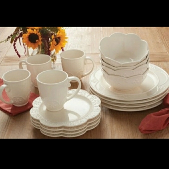 Princess House Marbella 16-Piece Dinnerware Set - Picture 1 of 1